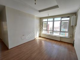 Emrah Çiftci'den Selçuklu Bosna Hersek Mah.studyo Park Sit. Satılık 2+1 Amerikan Mutfak Daire