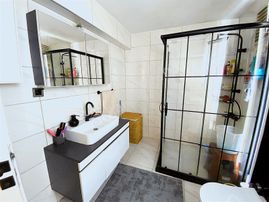 Kırkkonaklar, Çağdaş Market Yakını Bahçe Kullanımlı Yapılı 3+1