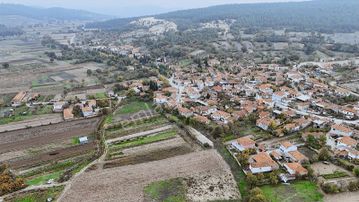 Balnovadan Bigadiç Yolbaşı 723 M2 Kadastra Yol Cepheli Tarla