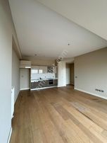 Kiptaş Venezia Mega Satılık Boş Kare Salon 93 M2 1+1 Daire