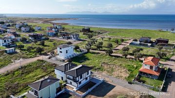 No:10 Gayrimenkul’den – Denize 100 Metre Tam Müstakil, Ultra Lüks Dubleks 4+1 Villa