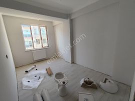 Afm Gayrimenkul'den Abdülhamithan Civarı Satılık 2+1