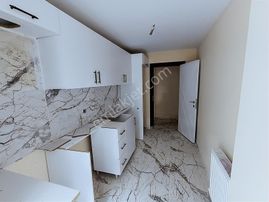 Arnavuköy Mustafa Kemalde Cadde Üzeri 2+1 Sıfır Daireler