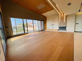 Plaja 270 Mt Müstakil Özel Havuzlu Asansörlü Lüks Villa