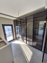 Çeşme Boyalık'ta Müstakil Havuzlu Akıllı Ev Sistemli 7+1 Villa