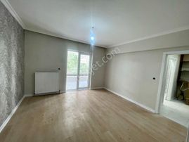 Valentia'dan Şehitler Cadde Üzeri Ful Yapılı 2+1 Satılık Daire!!