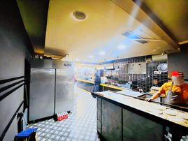 Valentia'dan Dikmen Cadde Üzeri Yüksek Cirolu Devren Restoran !!