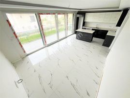 Aygülden Bir Kaçmaz Fırsat Daha Pelitköy'de Sıfır Nezih Site İçi Muhteşem Deniz Mnz 4+1satılık Villa