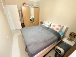 Cadde Üzeri Ara Kat Konumunda Eşyalı Satılık 2+1 Daire !!!