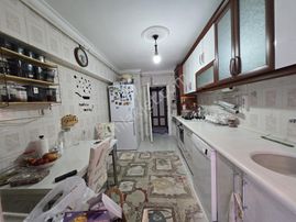 Şafaktepe Mah. Ara Kat Merkezi Lokasyon 3+1 Satılık Daire