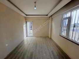 Karaköprü Doğukent'te 2+1 Giriş Kat