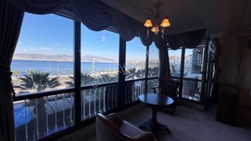 Güzelyalı Sahilde,kesintisiz Deniz Manzaralı Yalı Dairesi