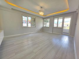 Vahdet'ten Altınkum'da Denize 50 Mt Harika Konum Lüx 2+1 Satılık