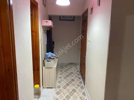 Bozyaka Pazar Yeri Yakını 3+1 Doğalgazlı Arakat Satılık Daire