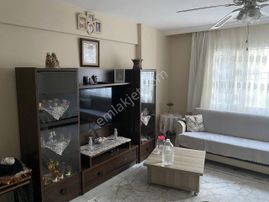 Bozyaka Pazar Yeri Yakını 3+1 Doğalgazlı Arakat Satılık Daire