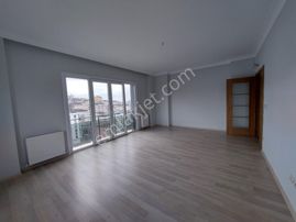 Oryaştan Ataşehir İnönü Kapalı Otoparklı Binada 125m2 3+1 Arakat