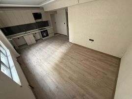 Kariyer'den Kaçmaz Fırsat Dairesi 1+1 Ana Caddede Sıfır İskanlı