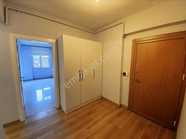 E.g.a Gayrimenkul Karşıyaka Sior 3+1 Lüks Teraslı Bahçe Katı !!!