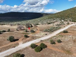 Balova 2'de Anayola 50m Mesafede 335m2 Tam Müstakil Villa İmarlı Arsa