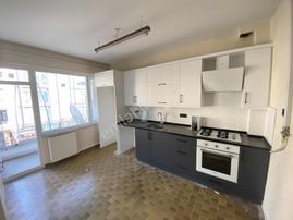 E.g.a Gayrimenkul Durugöl Soya Caddesi Kiralık 3+1 Daire !!!