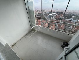 Atapark'ta Manzaralı Teras Balkonlu 6+1 Dubleks Daire