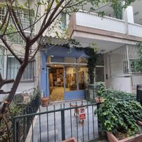 Donanmacı Mah. Tadilatlı, Asma Katlı, Ön Bahçeli Satılık Dükkan