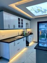 Kevser Alak'tan Denize Çok Yakın Güzelçamlı'da Satılık Villa