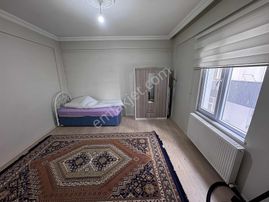 Mihrialibey Köprüsü Civarı Kiralık 1+1 Eşyalı Ara Kat Apart