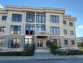 Afyon Üçok Emlaktan Kanlıca Tokide Kiralık 2+1 Temiz Bakımlı 97m² Daire