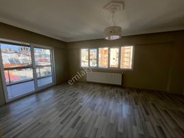 Yıldıztepe Mh. 3+1 160m2 Doğalgazlı Ferah Kiralık Daire