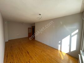 Şehir Merkezinde Işıklar Mah Kapalı Otoparklı Kiralık 3+1 Daire