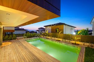 Müstakil Özel Havuzlu Özel Otoparklı Akıllı Son Sistem 4+1 Villalar