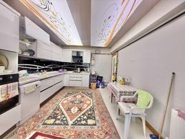 Kalecik Emlak'tan Merkez Mh'de Çift Banyolu Asansörlü 7.kat 4+1