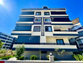 Berkay Demirel'den Akçayda Doğalgazlı 3 Yaşında 2+1 Daire