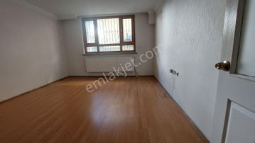 Acil Elvankent Atakent'te Trene Yakın Satılık 3+1 Daire