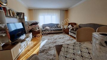 Atakent De Tren İstasyon Dibi Katta Yol Güney Cephe 3+1 Acil Sat