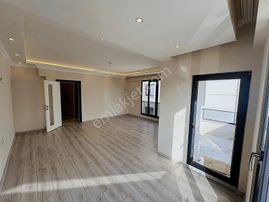 Adnan Menderes'de 3+1 Ara Kat 155 M2 Koçtaşın Yanında