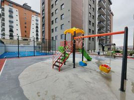 Silivri Yeni Mh. Merdan Plus Sitesi Ara Kat Çift Cephe 3+1