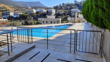 İzmir Yenifoça Gloria Sit. Satılık 60 M2 Teraslı,2+1 Daire Cb-ph