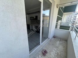 Şehitler Mahallesi'nde Merkezi Konumda,geniş Ve Ferah Aile Daire