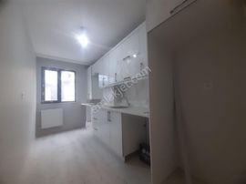 Zirvem Emlaktan Gürsel Mah Satılık 2+1 Lüx Ara Kat Da