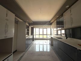 Kalecik Emlak'tan Lüks Site İçerisinde Sıfır 4+1 7.kat Daire