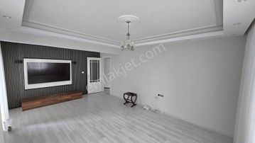 Yalova Çiftlikköy Çiftlik Mah Satılık Geniş 2+1 Daire