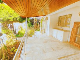 Tek Müstakil Havuzlu Sitede Denize Yürüme Mesafesinde