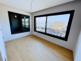 İstek Koleji Mevkii Özel Havuz'lu Özel Otoparklı 5+2 Villa