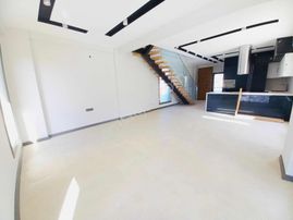 Güzelçamlı 300m2 Arsa İçerisinde Özel Havuz'lu Villa