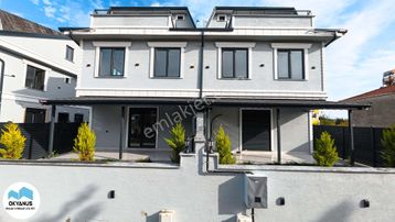 Sakarya Kocaali De Yalı Mah. De Ön Cephe Panjurlu Şık Villa!
