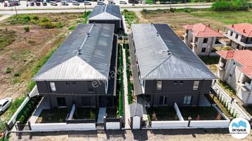 Sakarya Kocaali De Deniz Manzaralı Köşe Parsel Dubleks