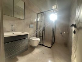 V.karşıyaka Mahallesi Cadde Üzeri 2+1