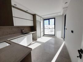 Kaan Emlaktan Çakmak'ta Manzaralı Önü Açık Arakat Daire.